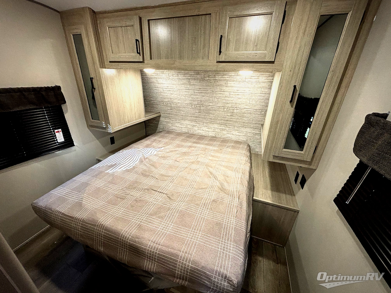 2026 Coachmen Catalina Legacy Edition 293QBCK Photo 7