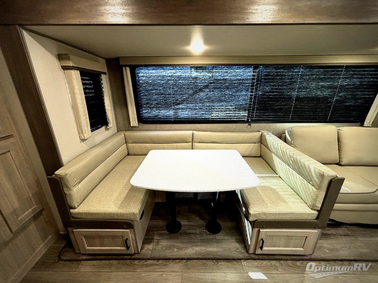 2026 Coachmen Catalina Legacy Edition 293QBCK Photo 10