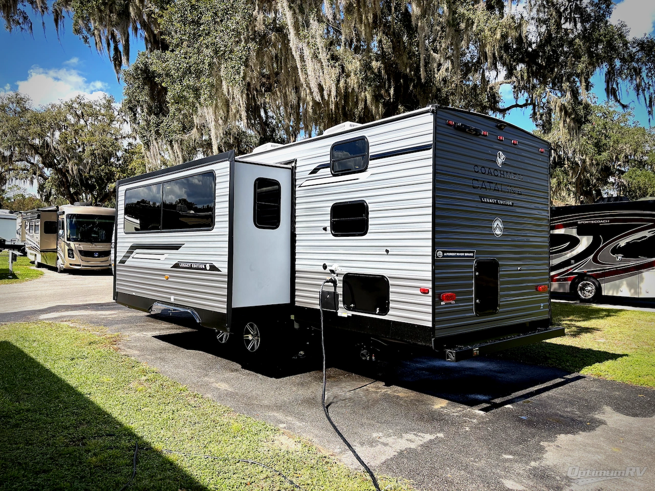 2026 Coachmen Catalina Legacy Edition 273DBHCKLE Photo 3