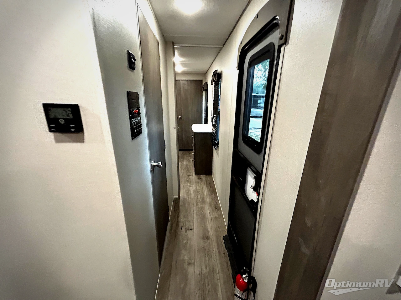 2025 Coachmen Catalina Legacy Edition 313RLTS Photo 7
