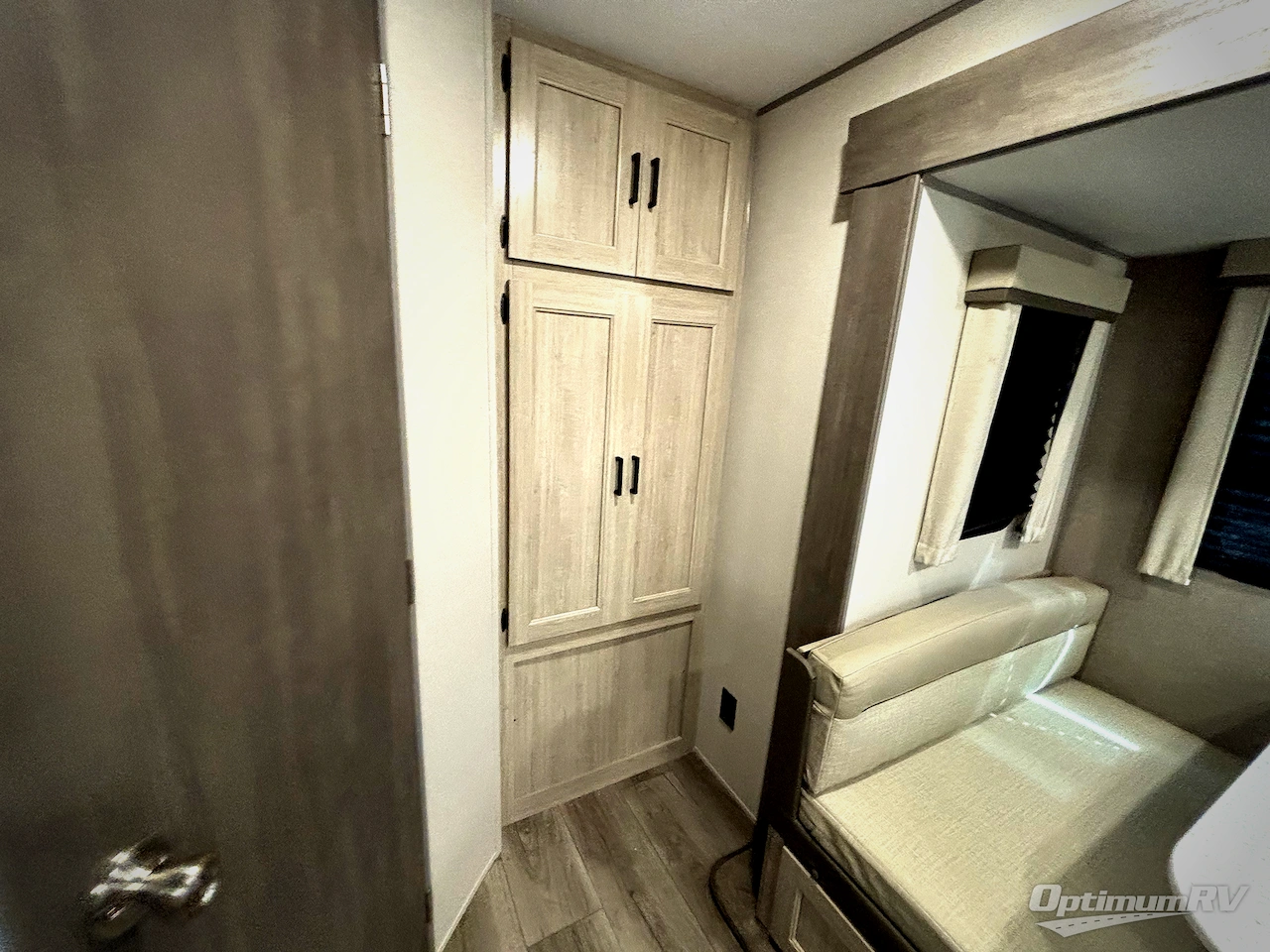 2026 Coachmen Catalina Legacy Edition 243RBS Photo 12