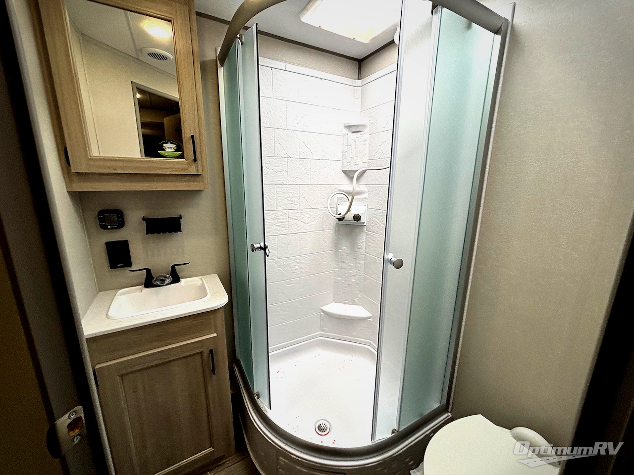 2026 Coachmen Catalina Legacy Edition 243RBS Photo 13