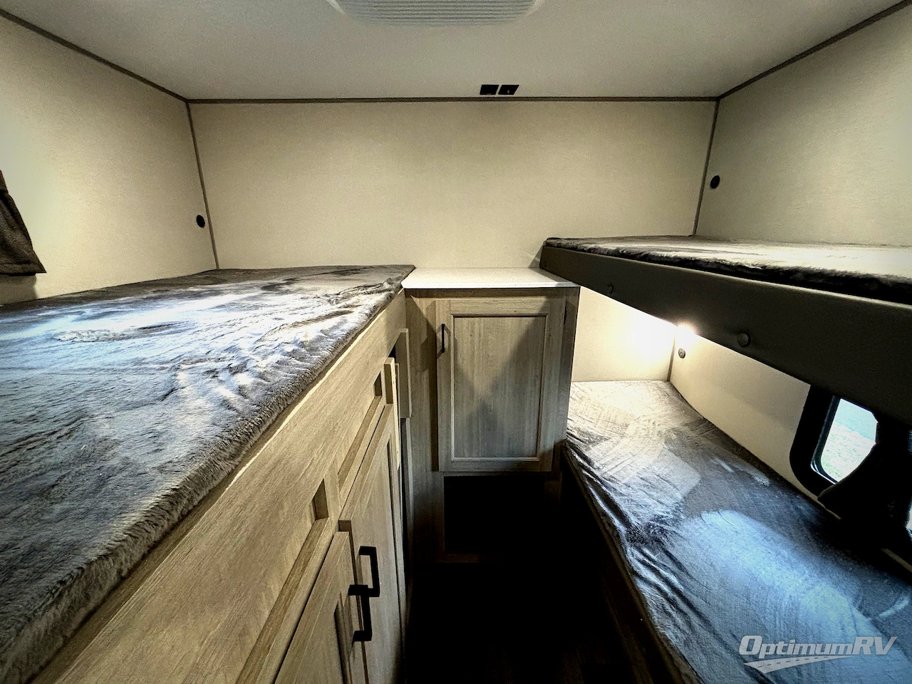 2026 Coachmen Catalina Summit Series 8 281QBUNK Photo 18