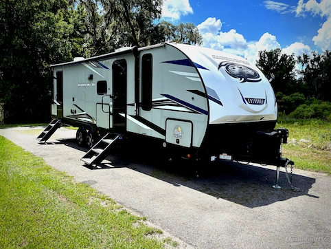 Used 2022 Forest River Cherokee Alpha Wolf 26DBH-L Featured Photo
