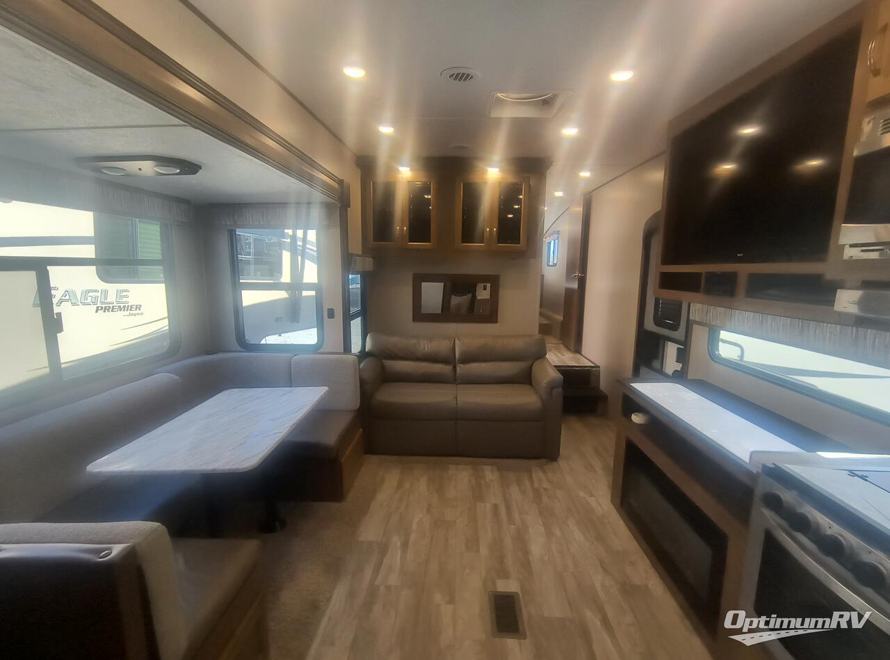 2021 Coachmen Chaparral Lite 274BH Photo 4