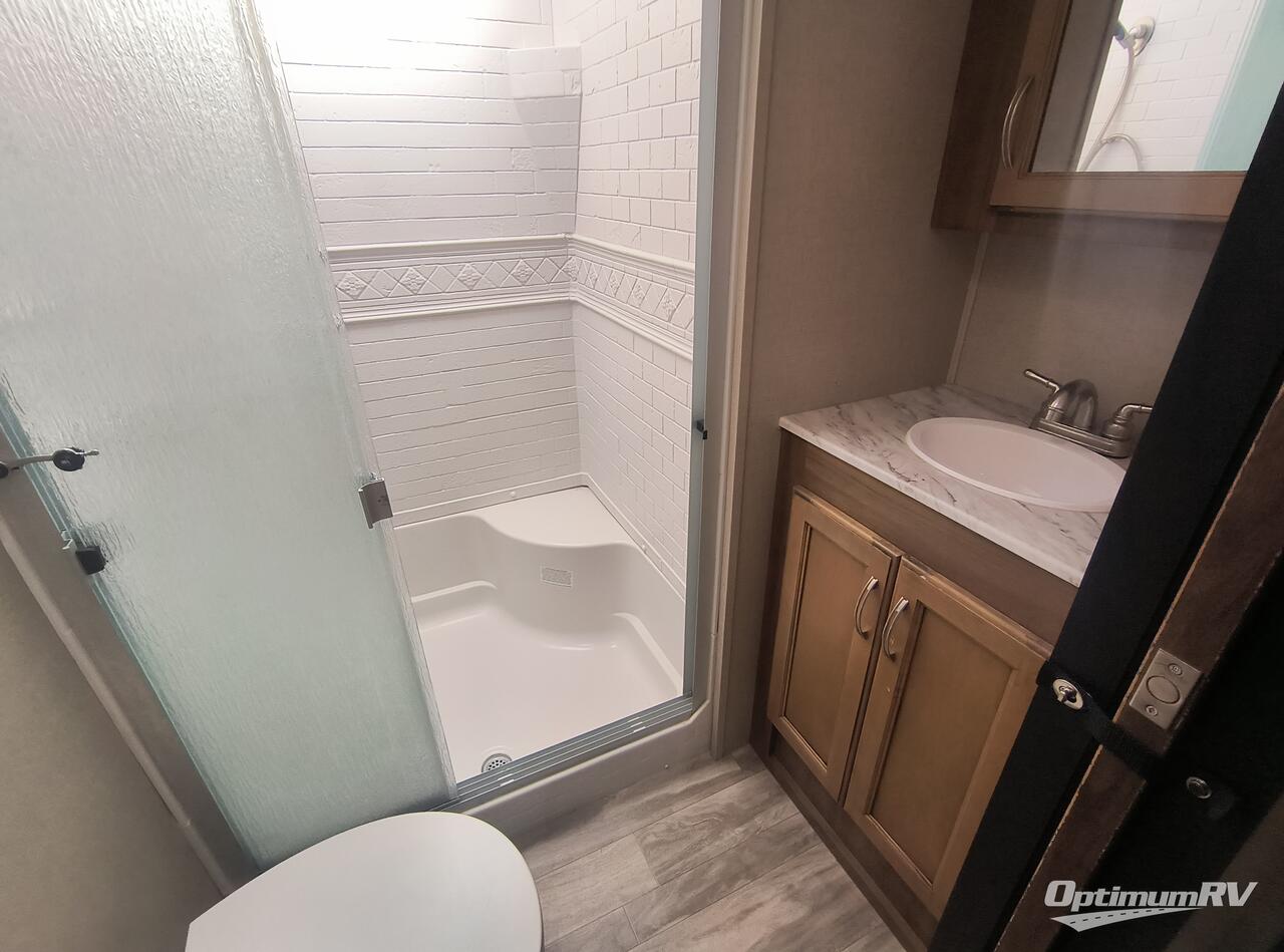 2021 Coachmen Chaparral Lite 274BH Photo 11