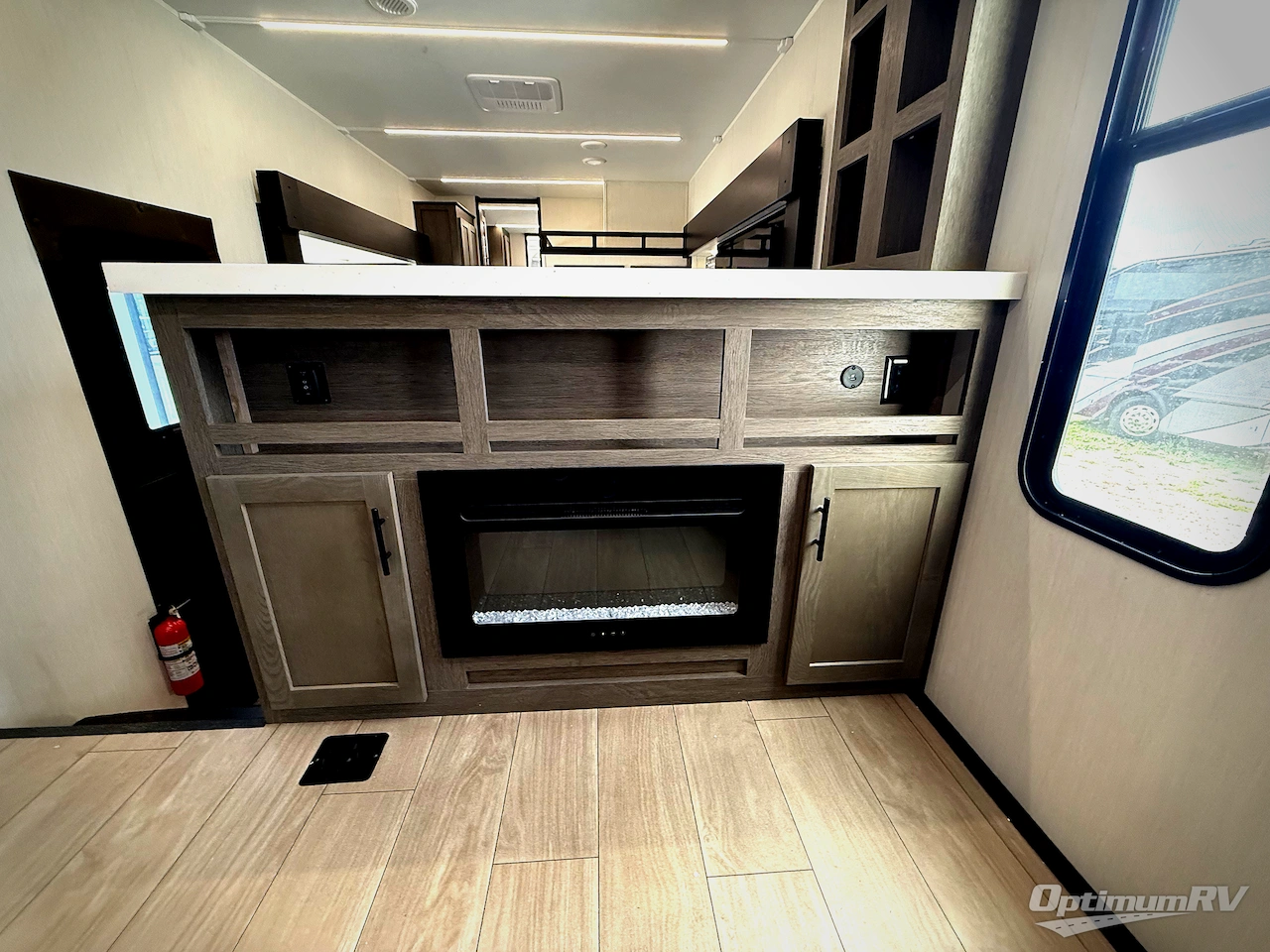 2026 Forest River Cherokee Arctic Wolf 3950SUITE Photo 15