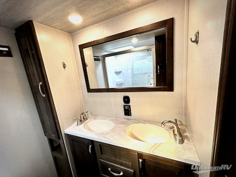 2021 Keystone Cougar 316RLS RV Photo 3