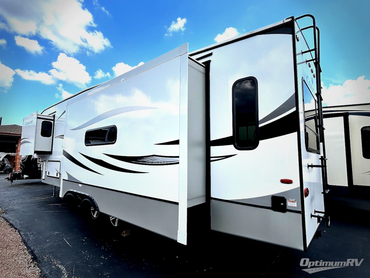 2021 Keystone Cougar 316RLS Photo 2