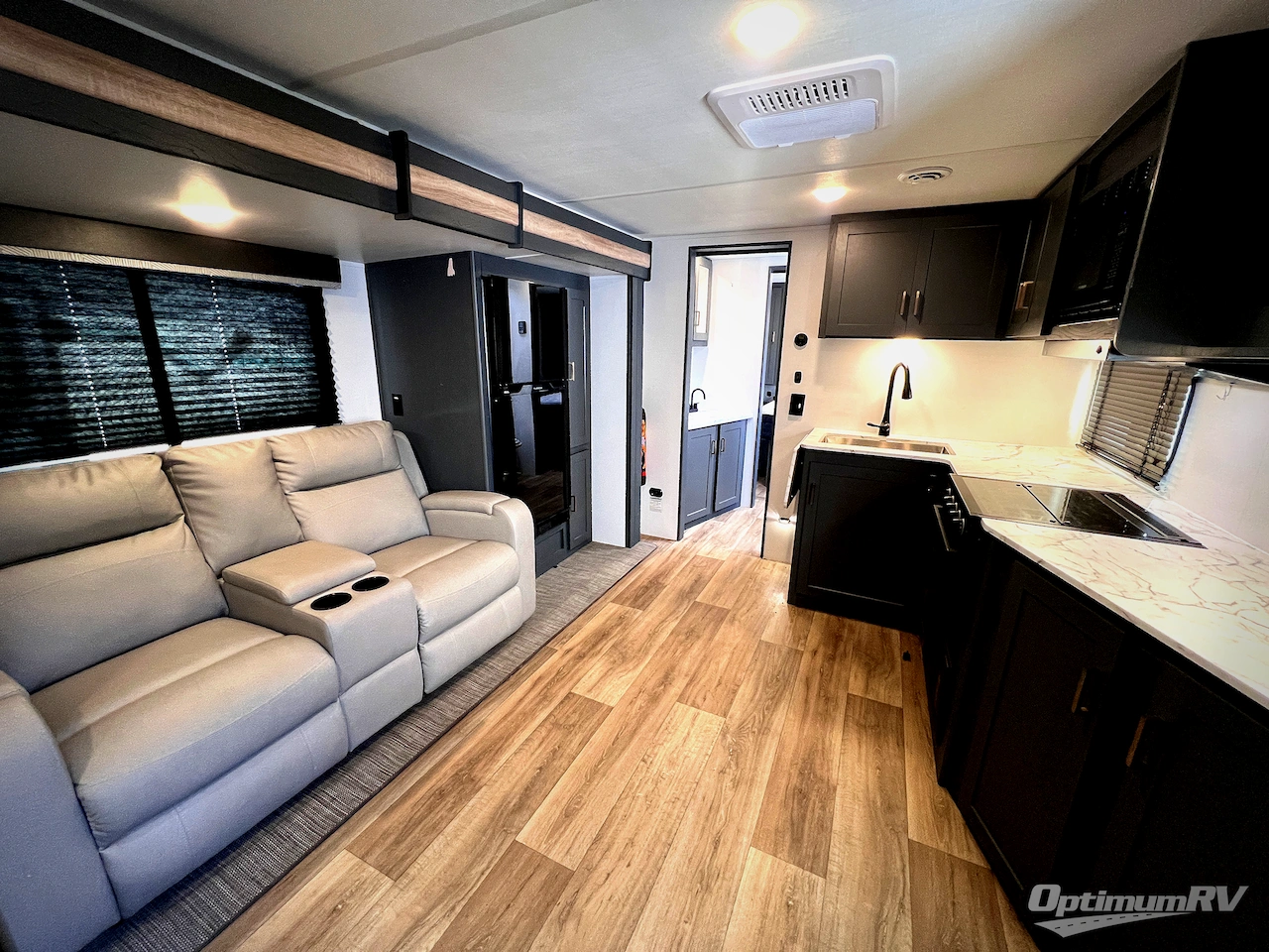 2024 Keystone Bullet Crossfire Double Axle 2530RD Photo 1