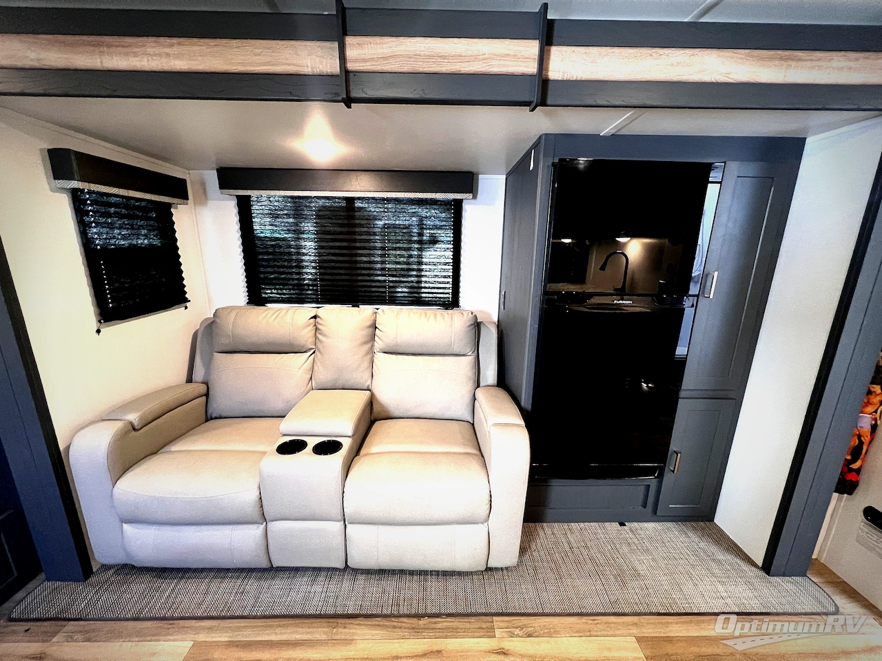 2024 Keystone Bullet Crossfire Double Axle 2530RD Photo 4