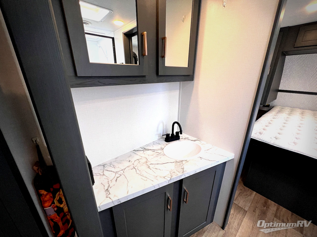 2024 Keystone Bullet Crossfire Double Axle 2530RD Photo 14