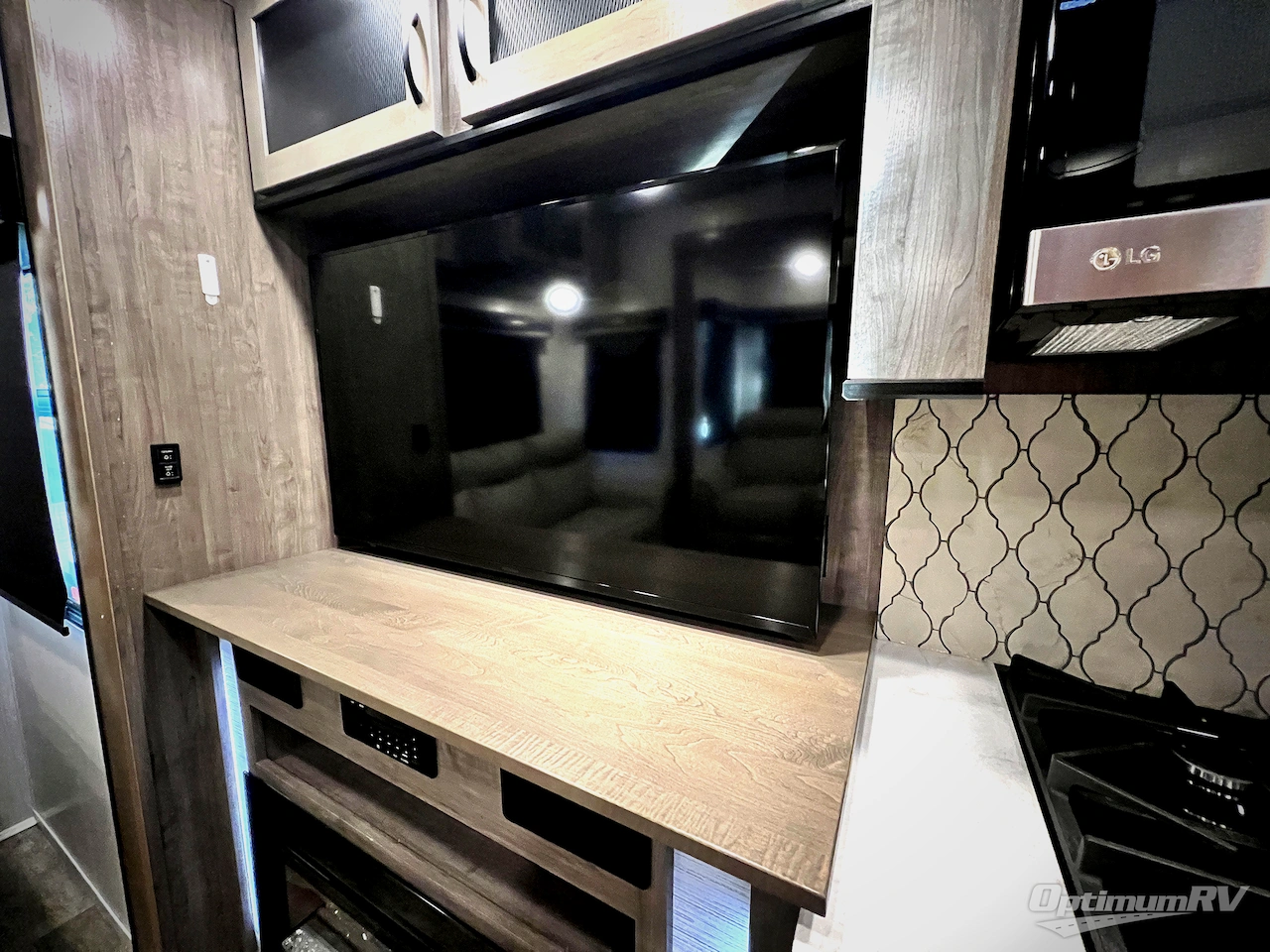 2021 Forest River Cedar Creek 377BH Photo 7