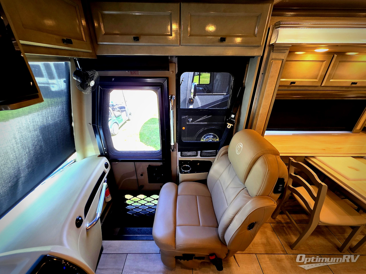 2020 Tiffin Allegro Breeze 33 BR Photo 8