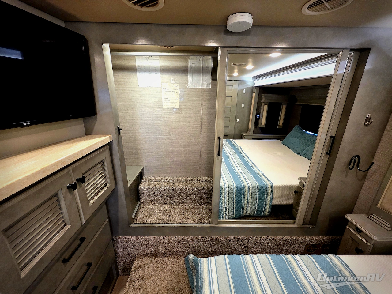 2020 Tiffin Allegro Breeze 33 BR Photo 17