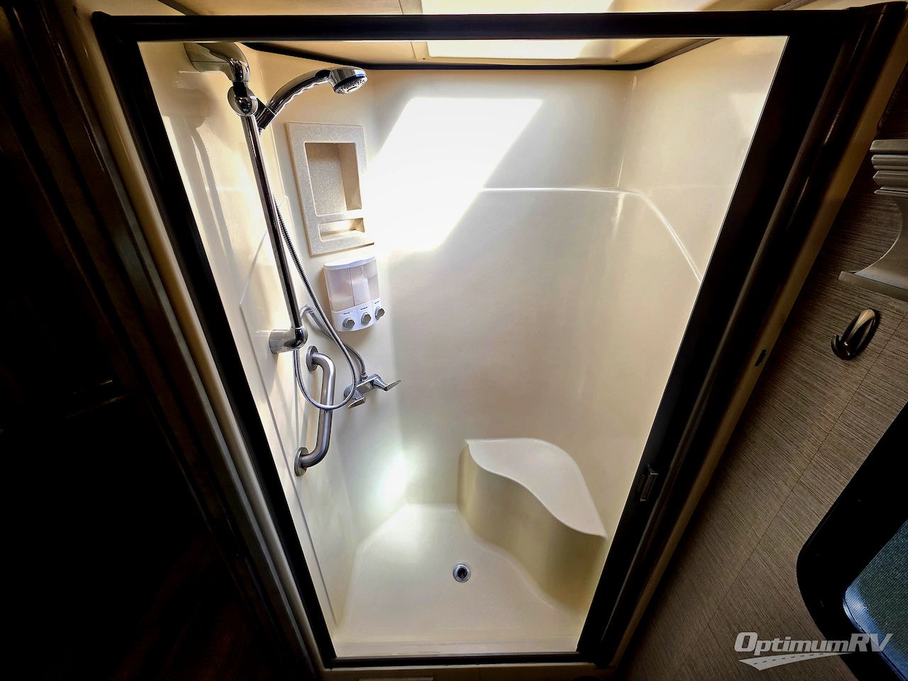 2020 Tiffin Allegro Breeze 33 BR Photo 20