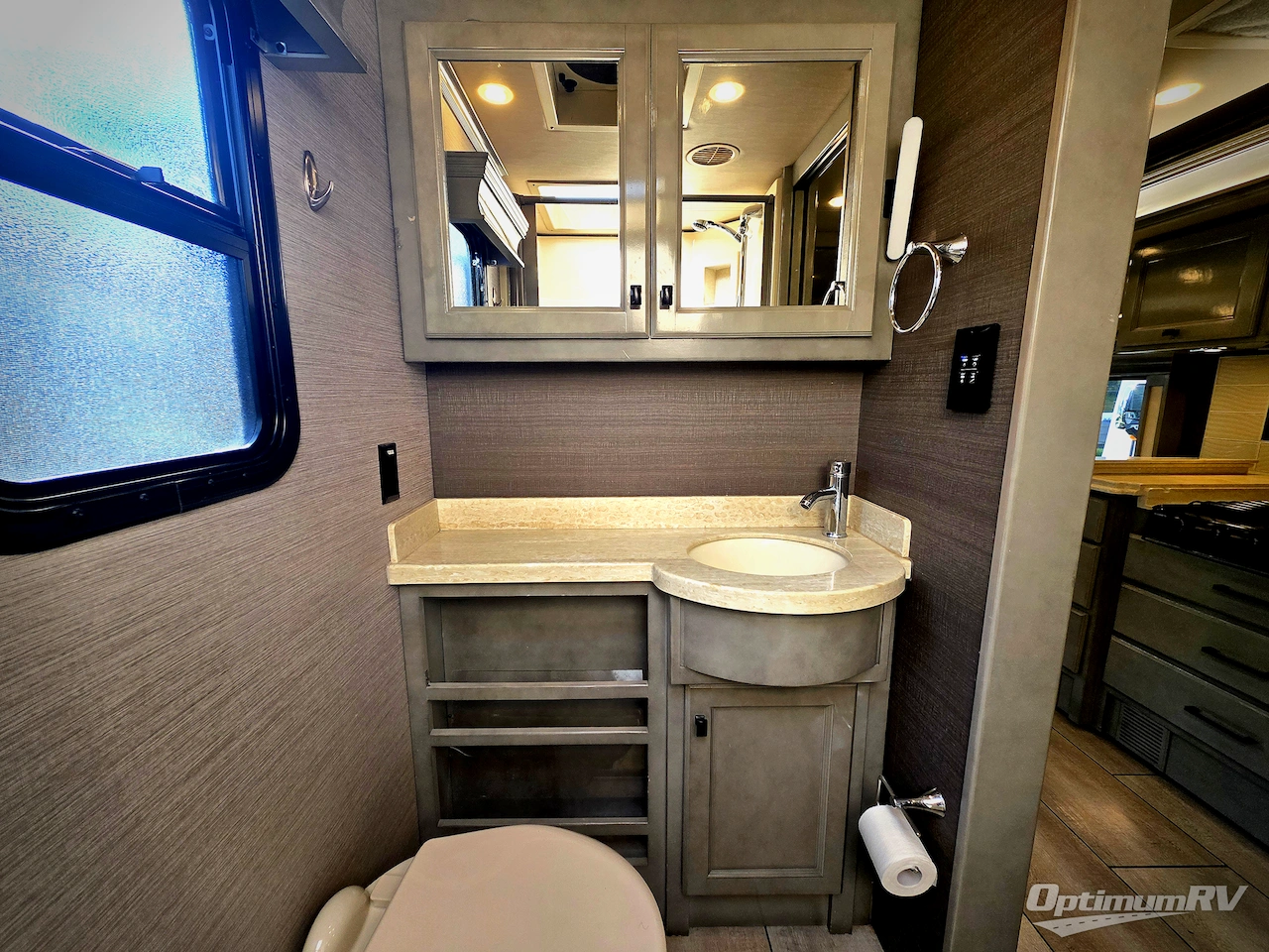 2020 Tiffin Allegro Breeze 33 BR Photo 21