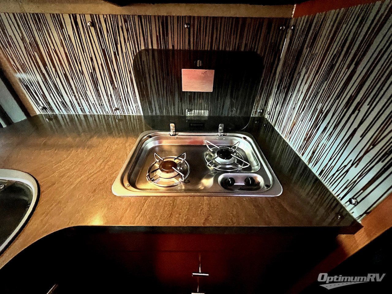 2010 Winnebago Via 25T Photo 11