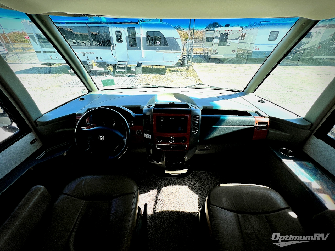 2010 Winnebago Via 25T Photo 7