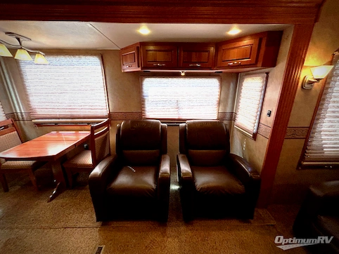 2011 Carriage Cameo 36FWS RV Photo 4