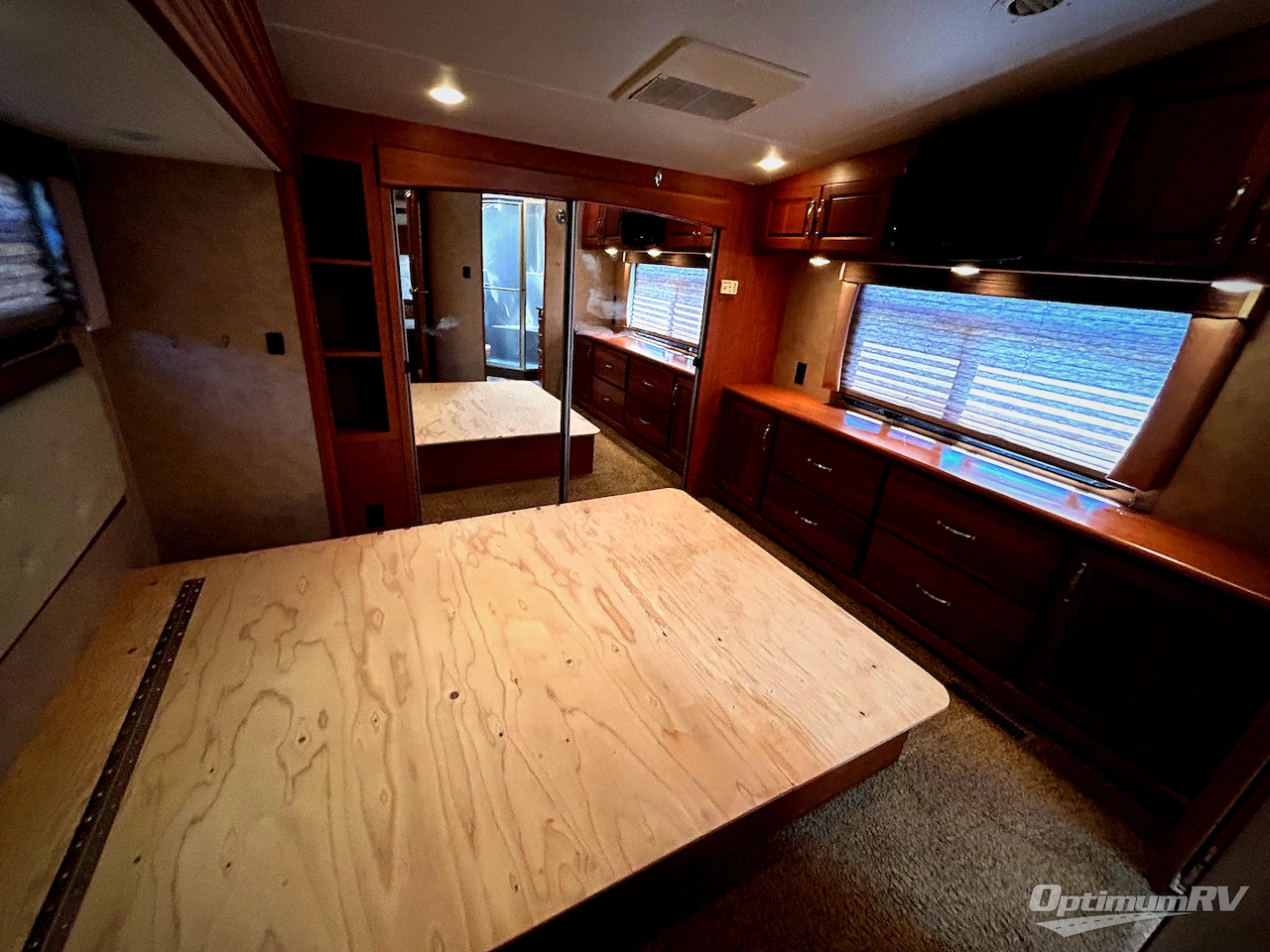 2011 Carriage Cameo 36FWS Photo 8