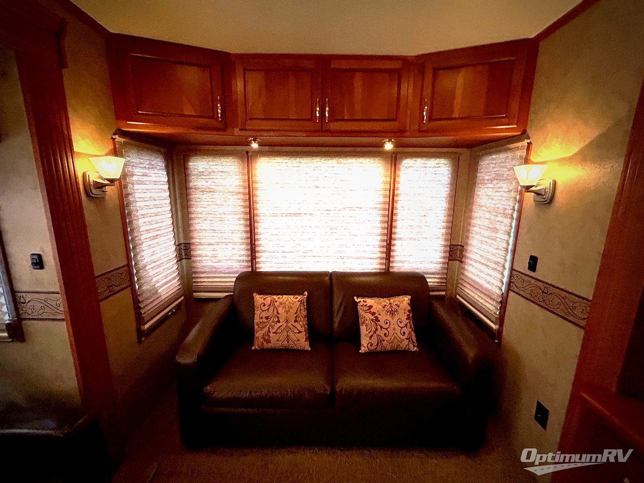 2011 Carriage Cameo 36FWS Photo 18