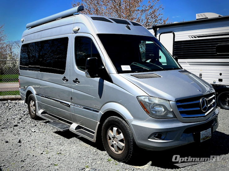 2014 Roadtrek Agile SS RV Photo 1