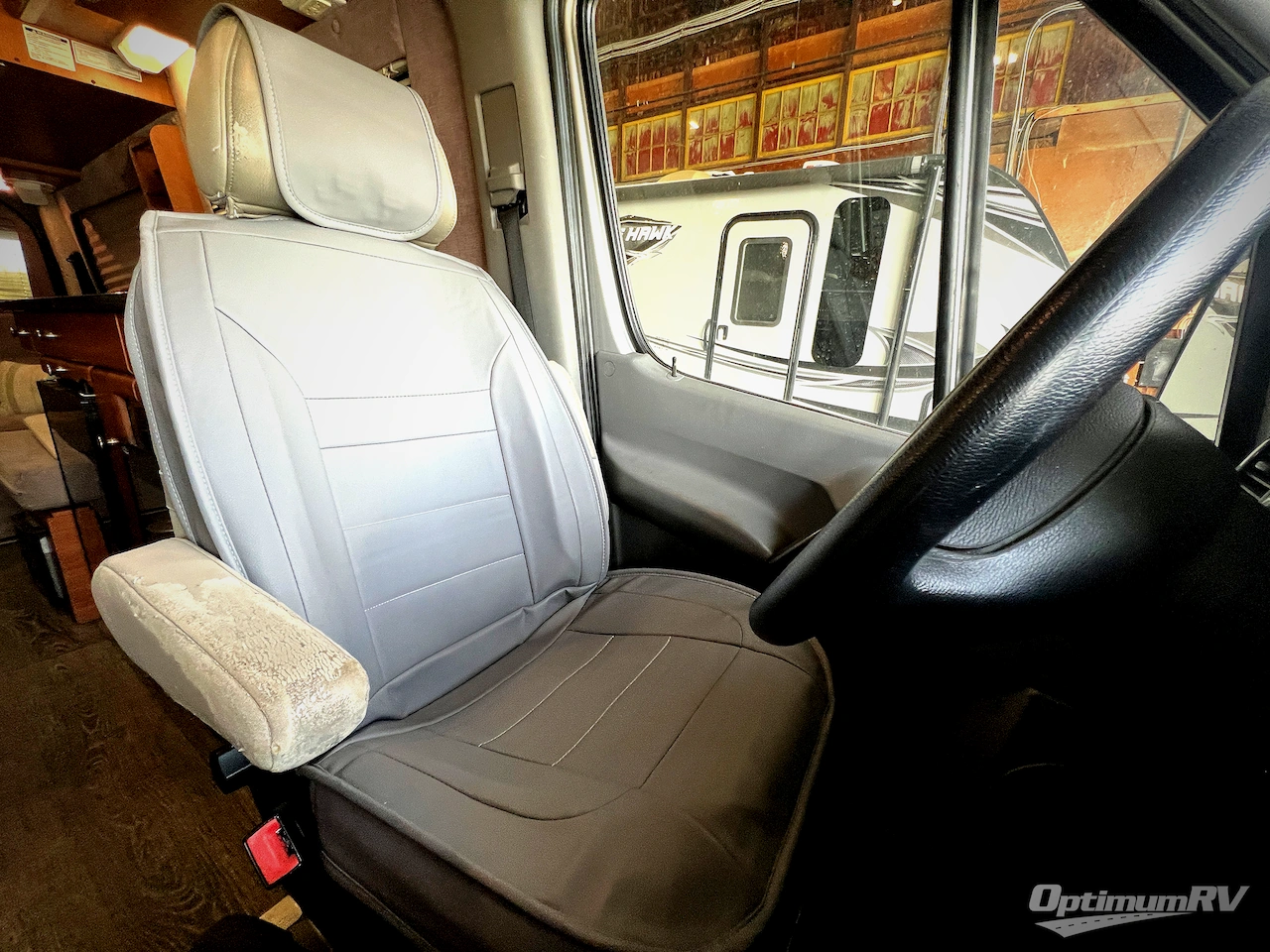 2014 Roadtrek Agile SS Photo 5