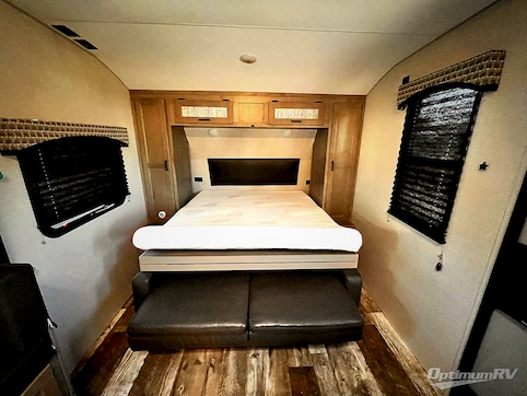 2020 Venture Sonic SN220VRB RV Photo 4