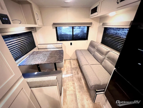 2024 Palomino Puma Ultra Lite 20RLX RV Photo 4