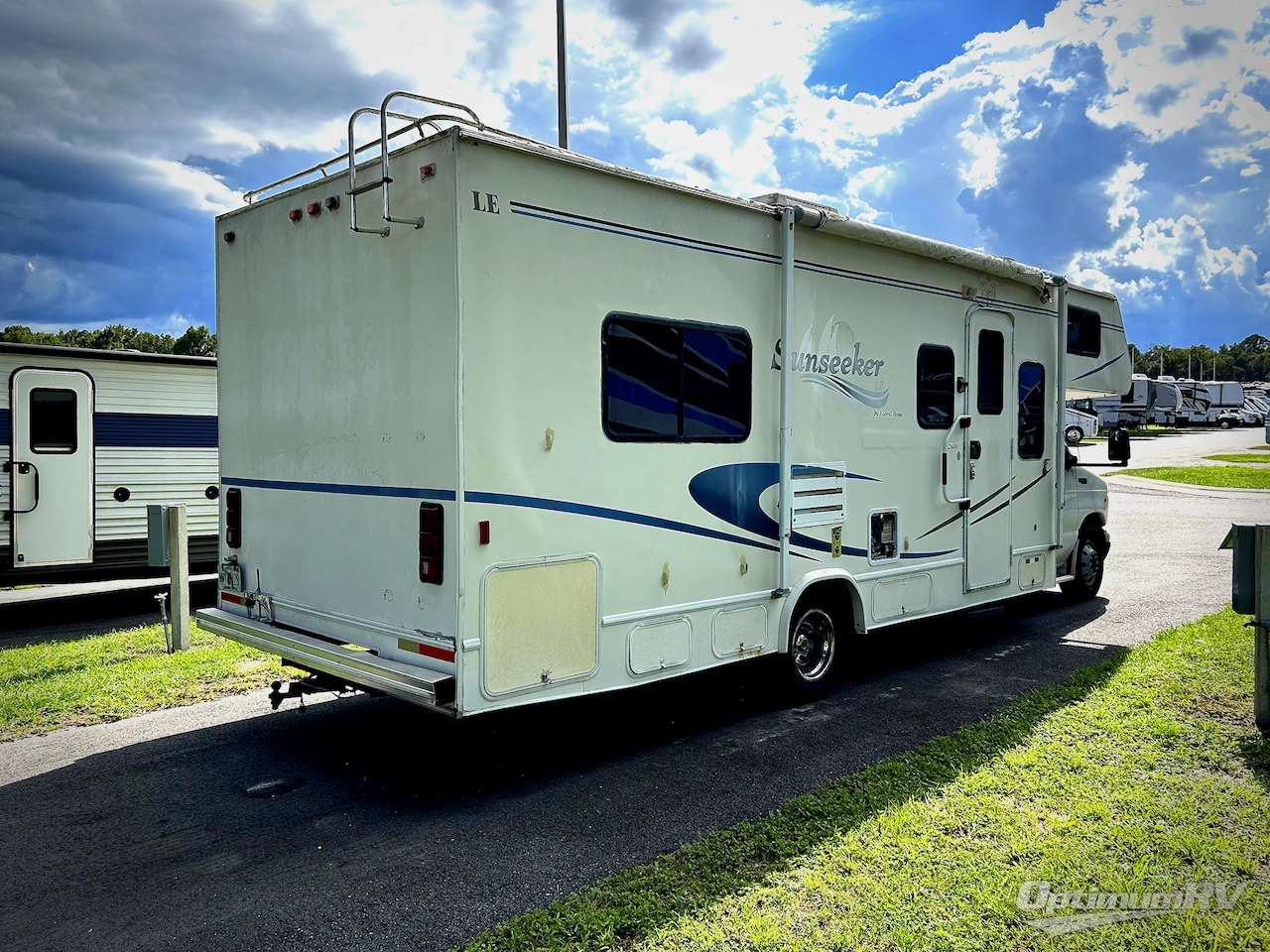 2003 Forest River Sunseeker LE 2600 Photo 2