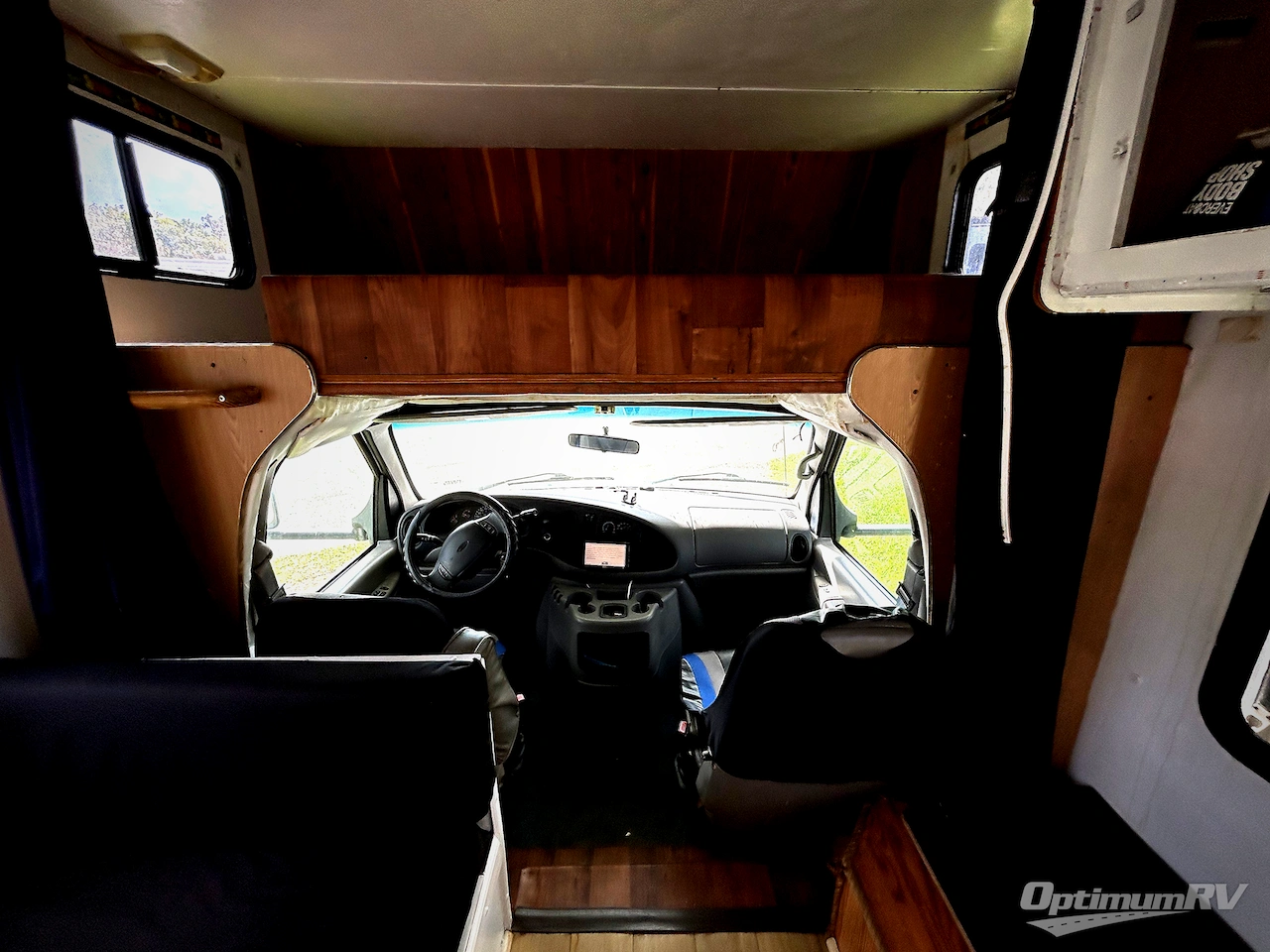 2003 Forest River Sunseeker LE 2600 Photo 8