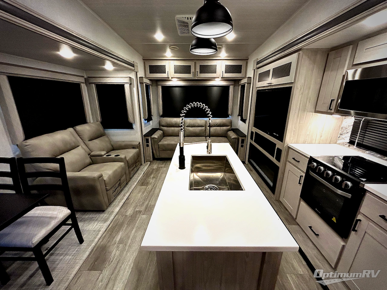 2023 East To West Tandara 320RL Photo 2