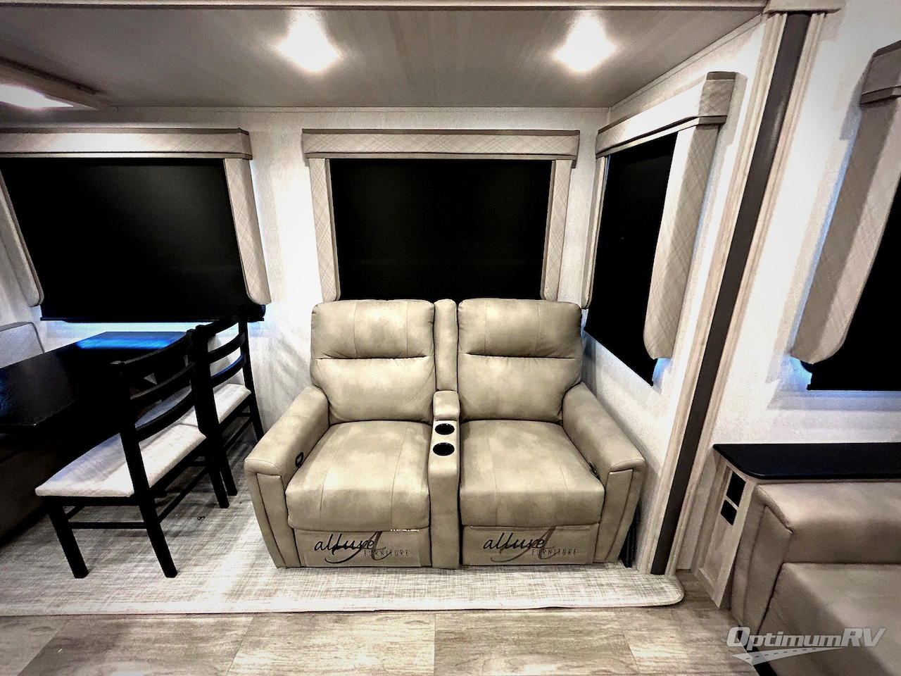 2023 East To West Tandara 320RL Photo 14