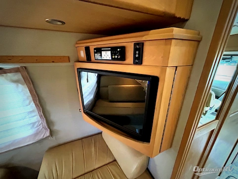 2009 Pleasure-Way Excel RD RV Photo 4