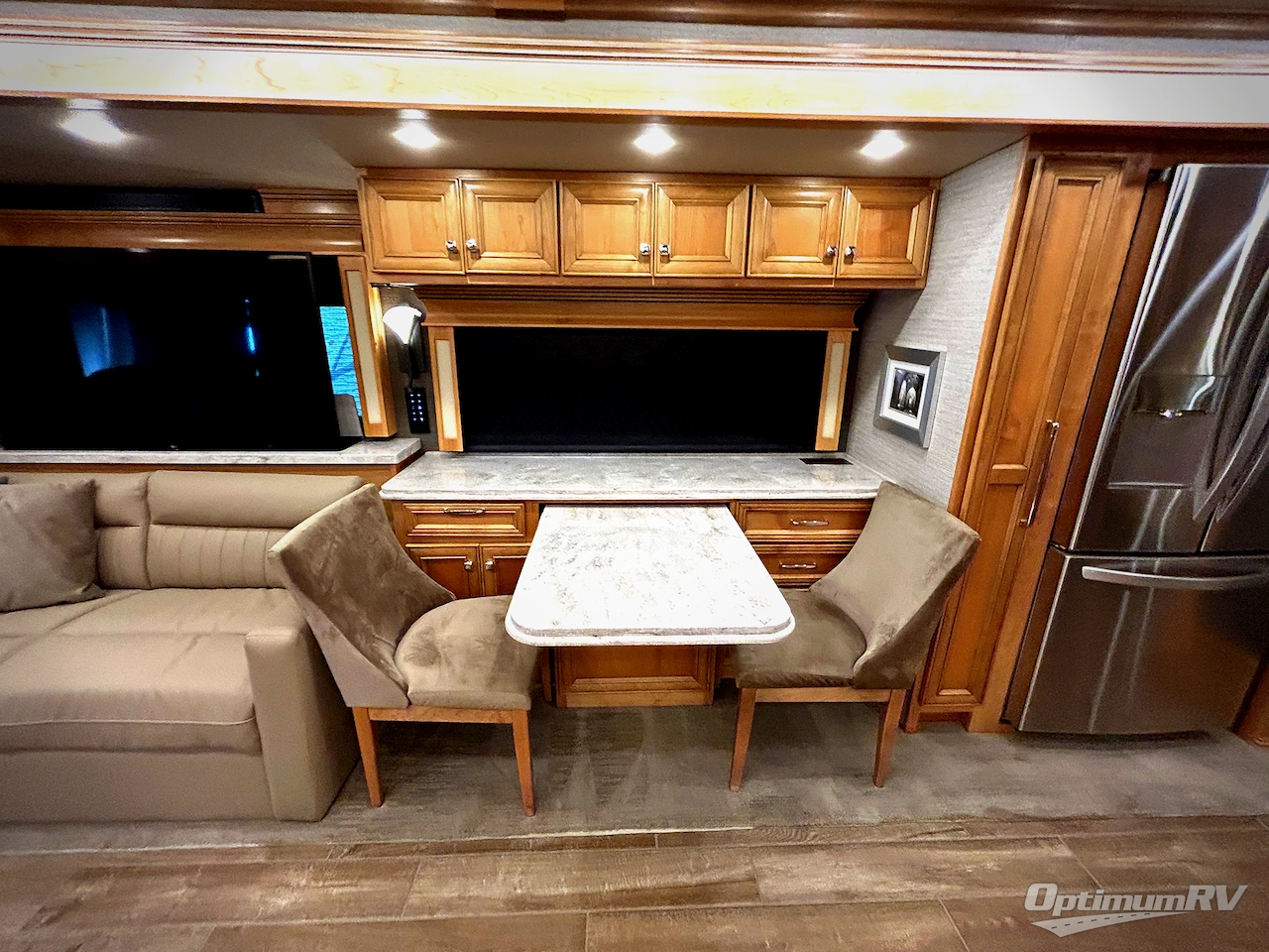 2021 Tiffin Phaeton 40IH Photo 12