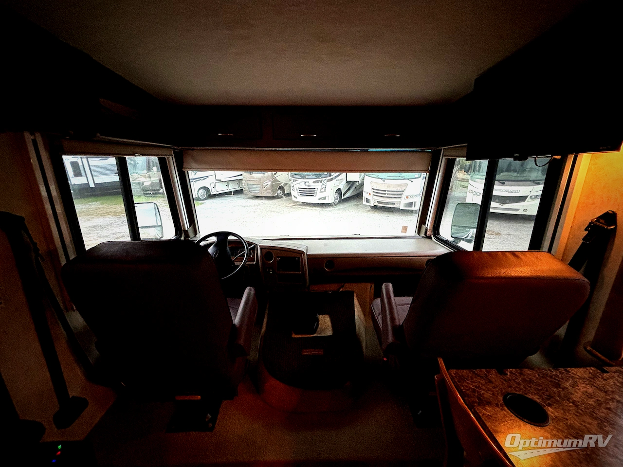 2012 Fleetwood Storm 30SA Photo 3