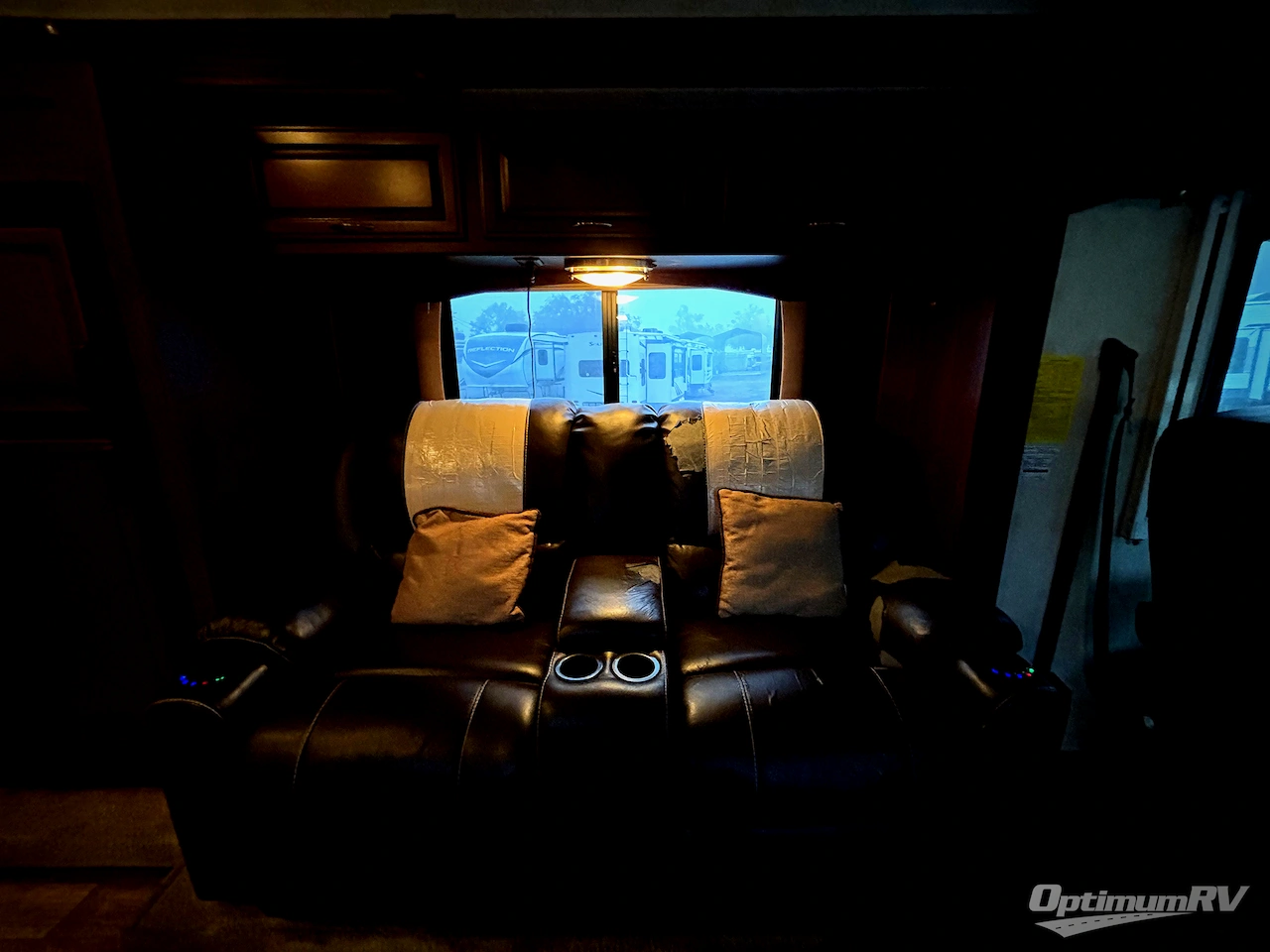 2012 Fleetwood Storm 30SA Photo 7