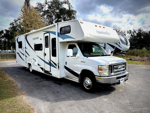 Used 2009 Coachmen Freelander 3150SS Featured Photo