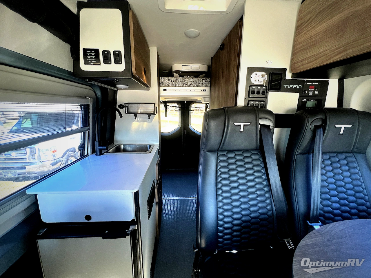 2025 Tiffin GH1 Std. Model Photo 17