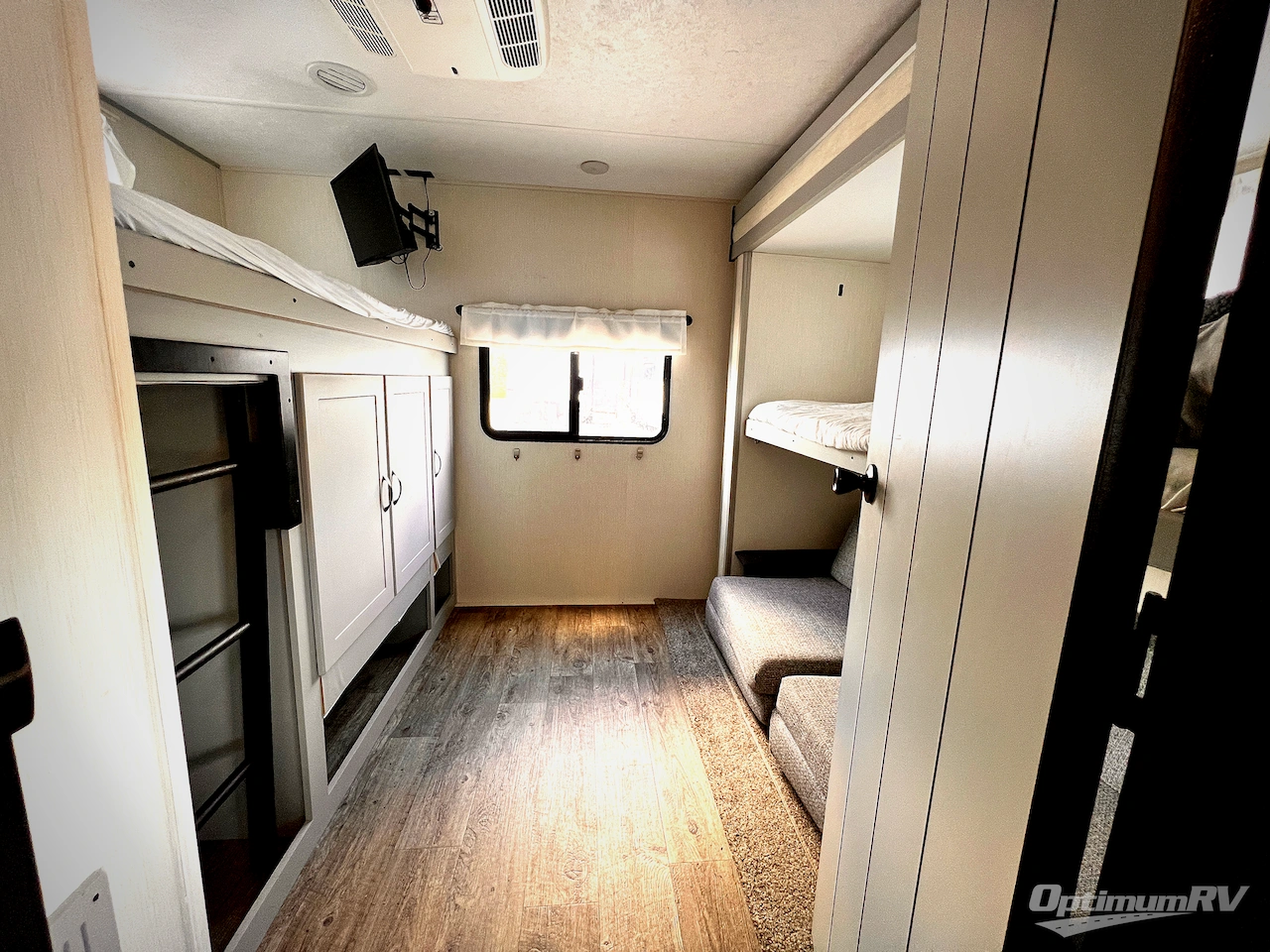 2022 Forest River Vibe 34BH Photo 16