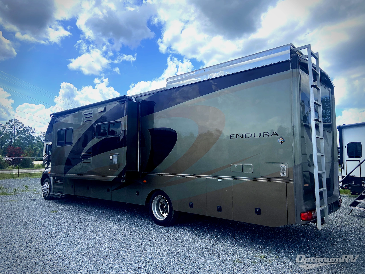 2008 Gulf Stream Endura 6341 Photo 2