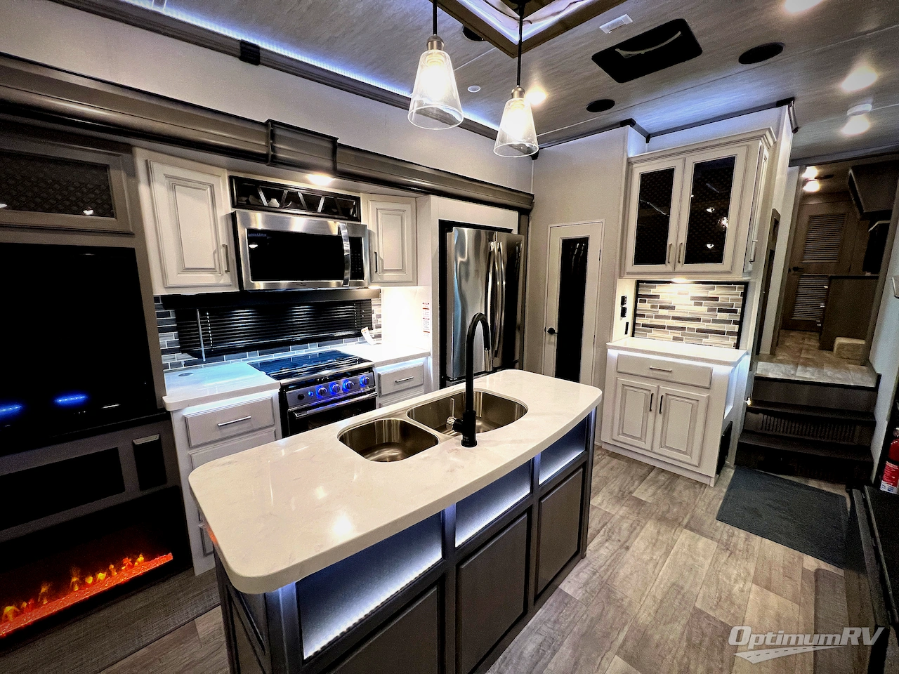 2021 Keystone Montana 3121RL Photo 5