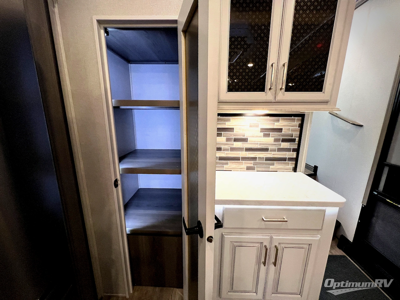 2021 Keystone Montana 3121RL Photo 16
