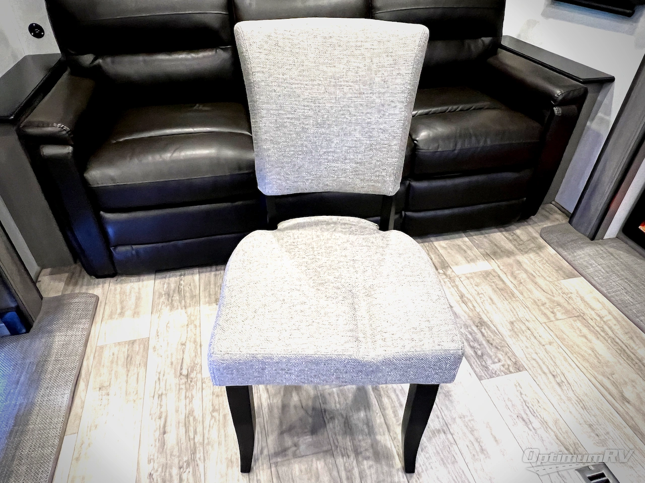 2021 Keystone Montana 3121RL Photo 23