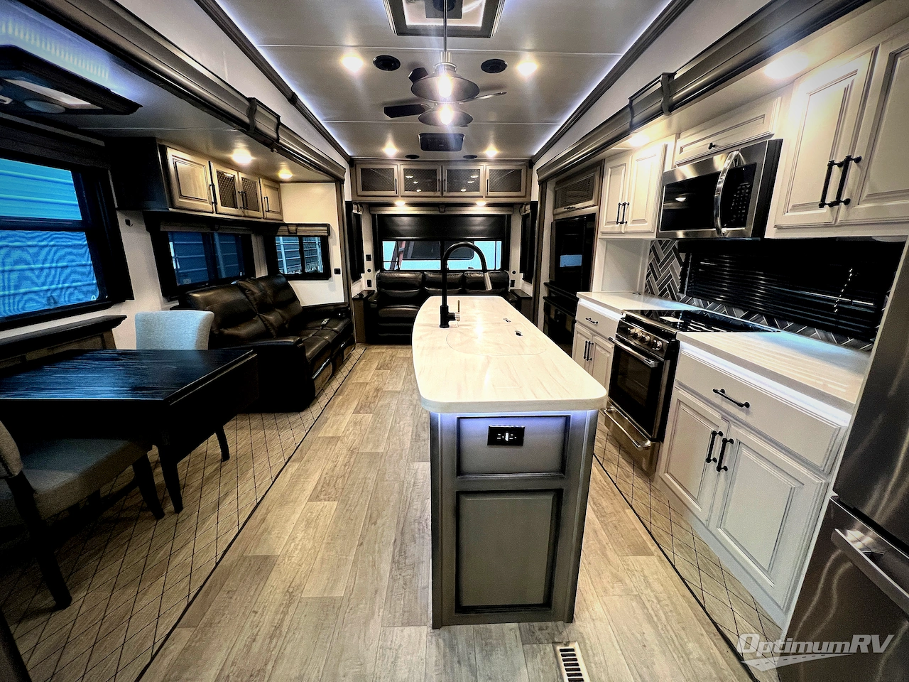 2022 Keystone Montana 3781RL Photo 4