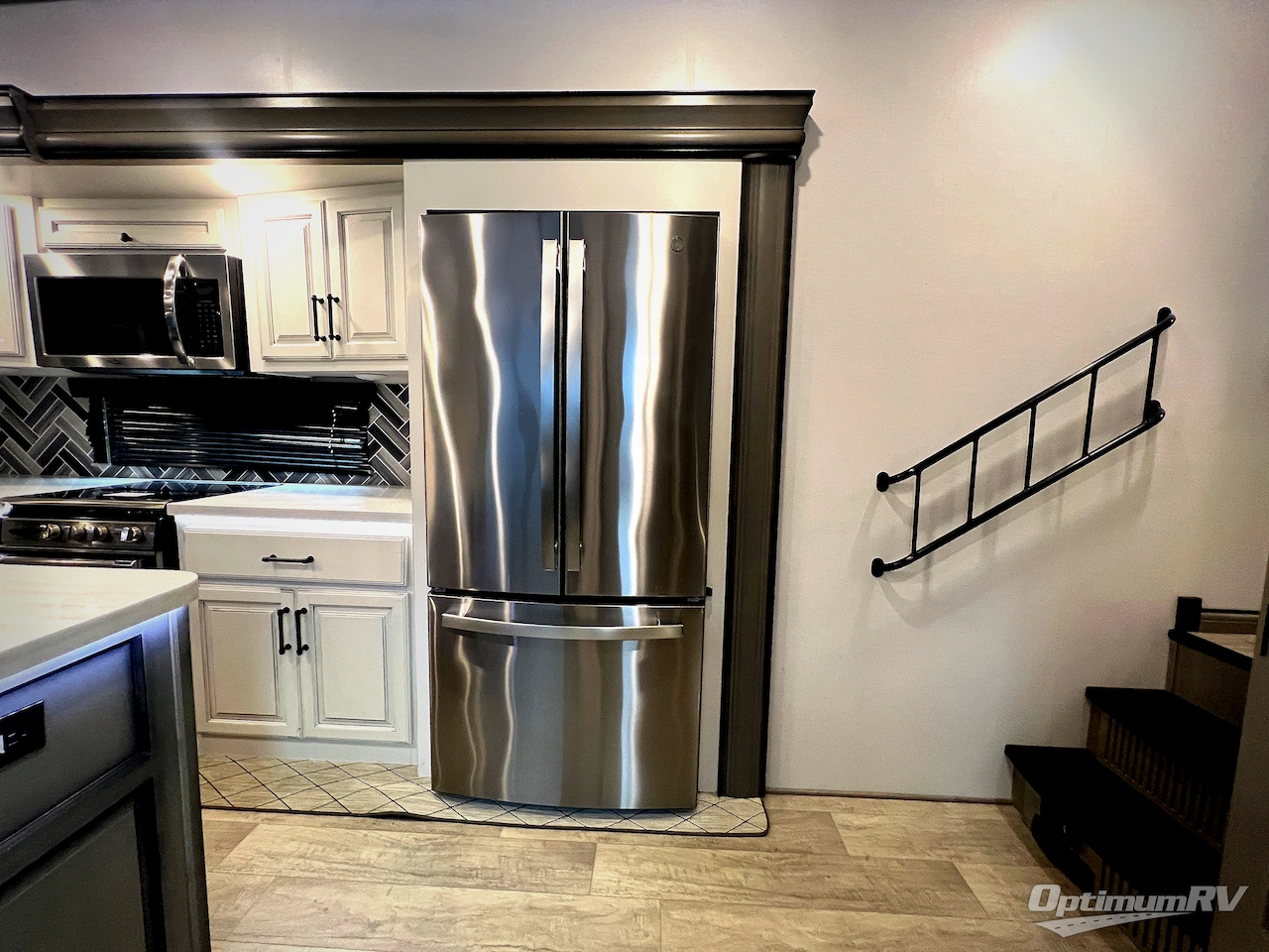 2022 Keystone Montana 3781RL Photo 14