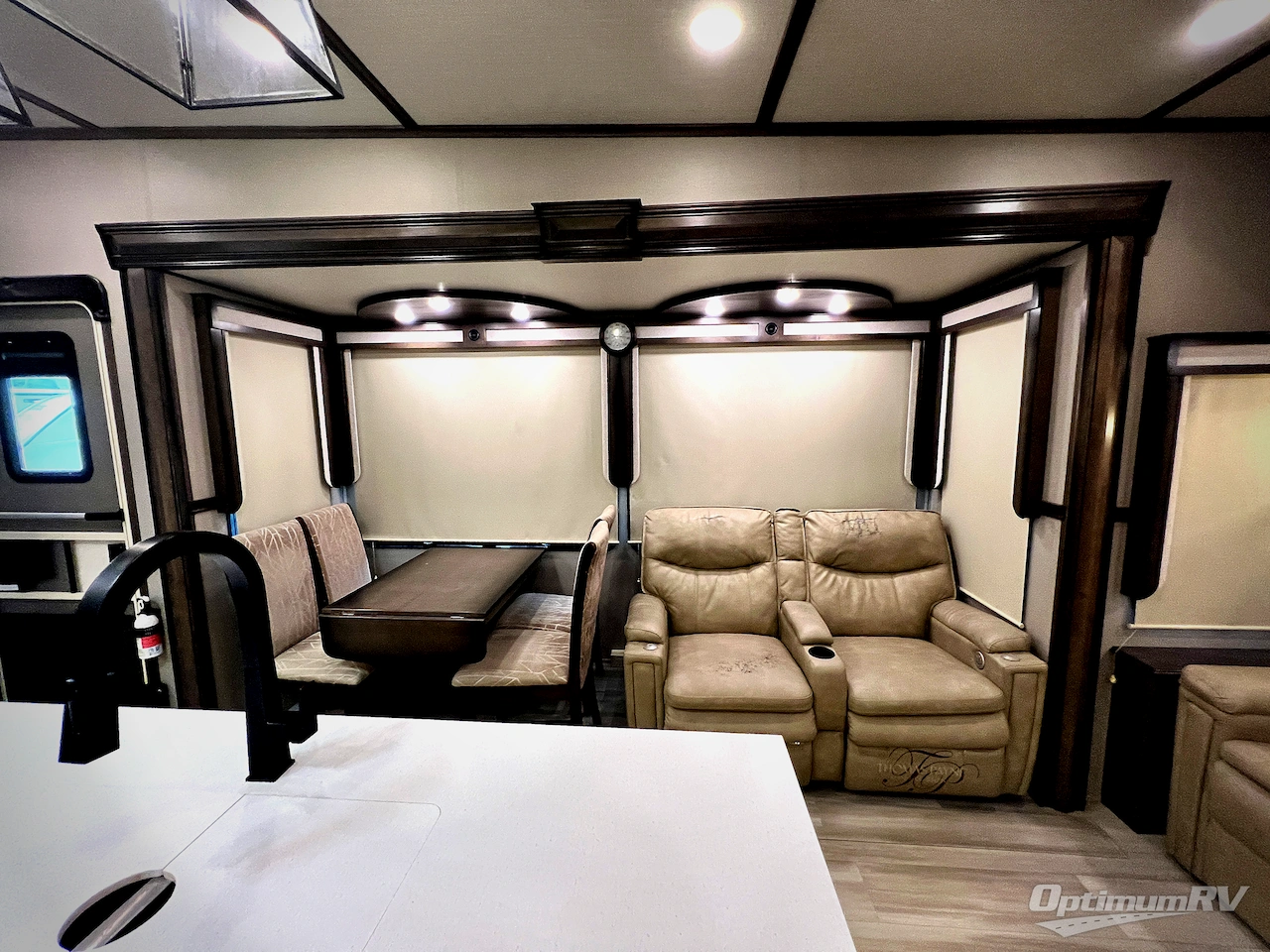 2021 Grand Design Solitude 310GK Photo 7
