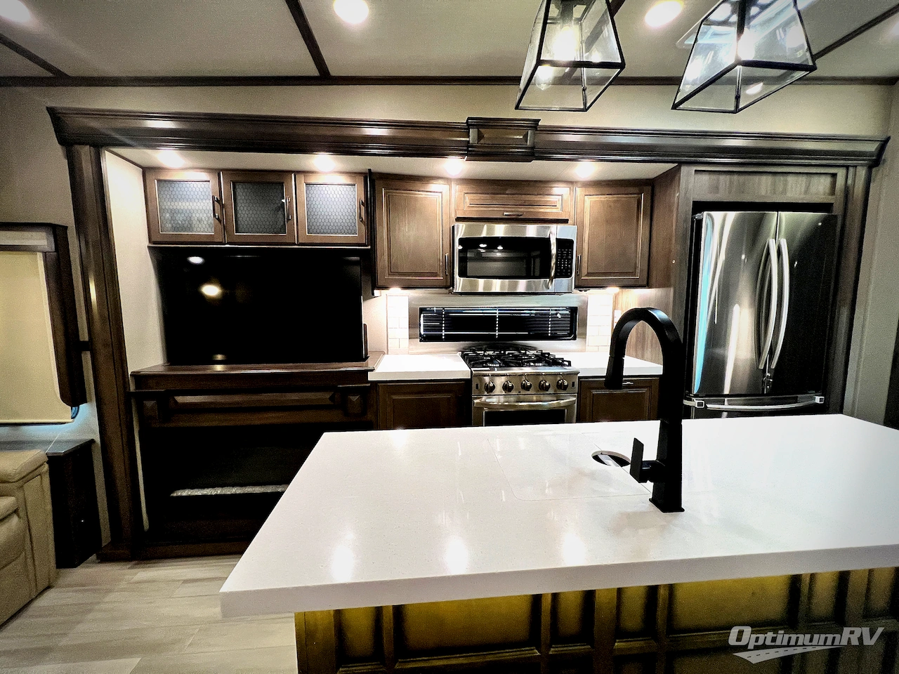 2021 Grand Design Solitude 310GK Photo 10