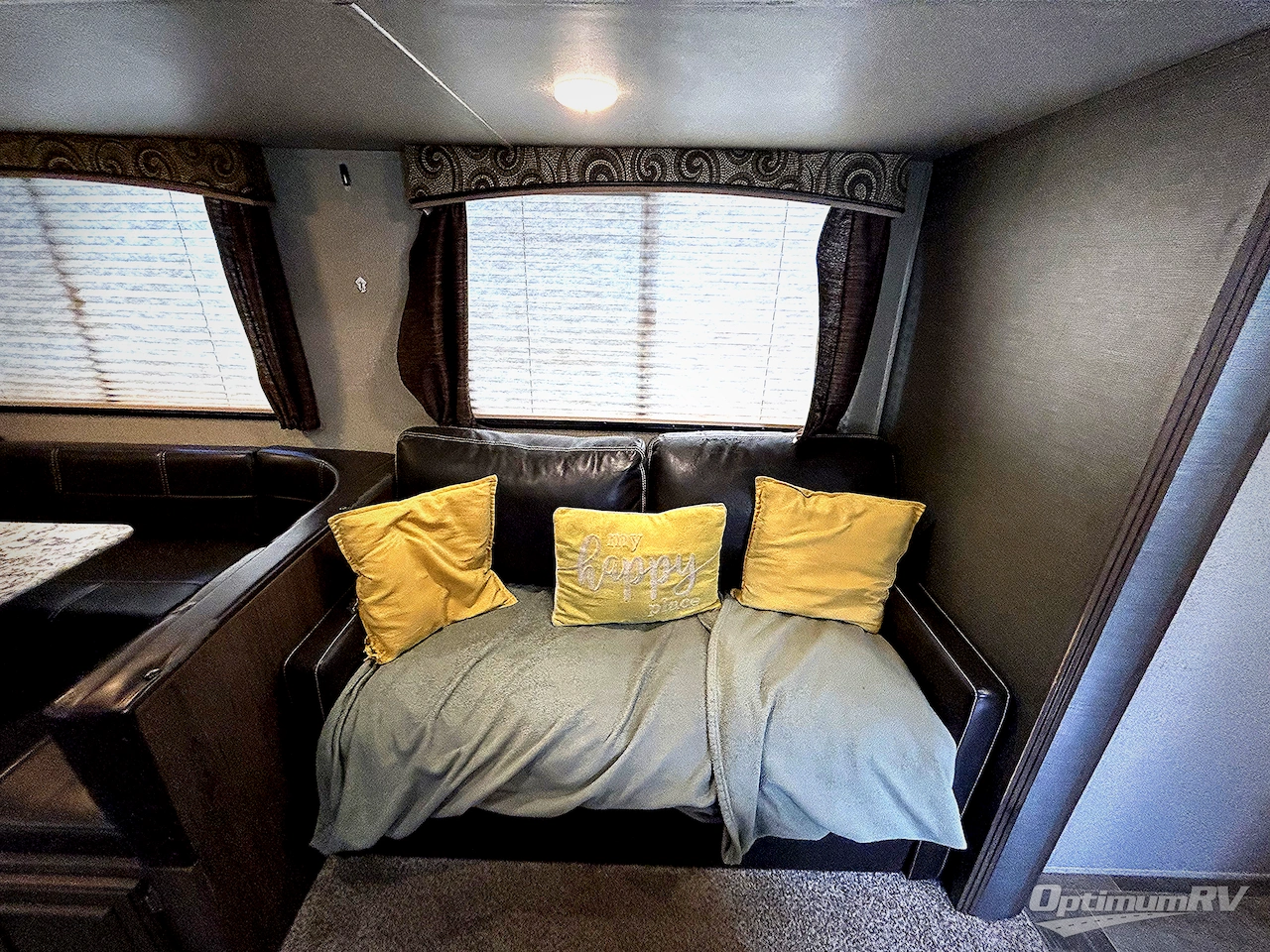 2019 Keystone Passport 3220BH Grand Touring Photo 9
